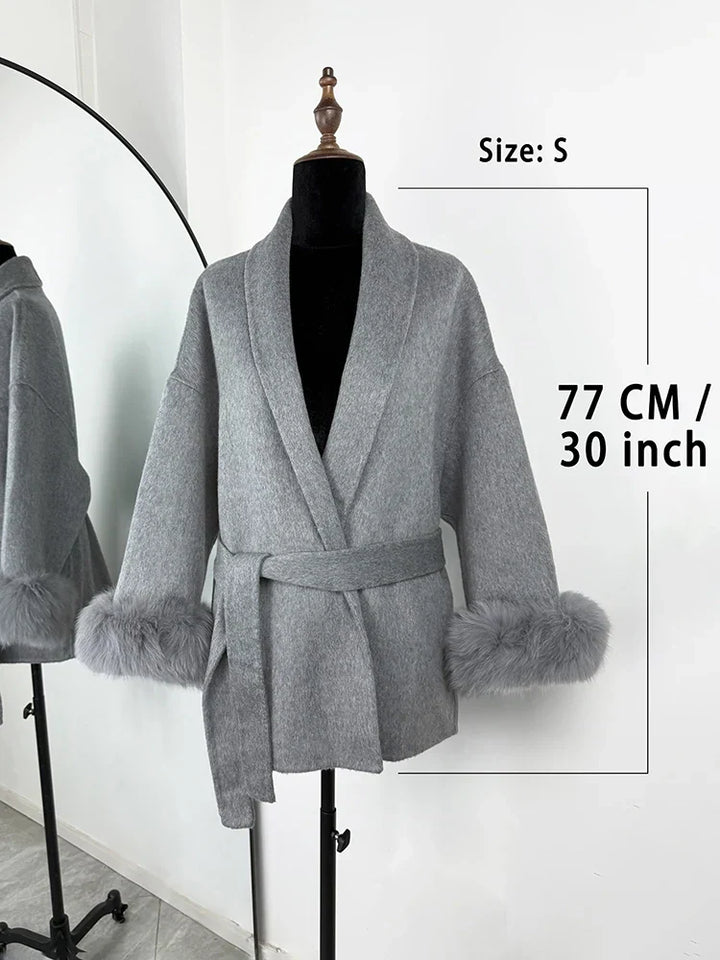 Léviane™ | Élégant manteau en laine avec col en fourrure