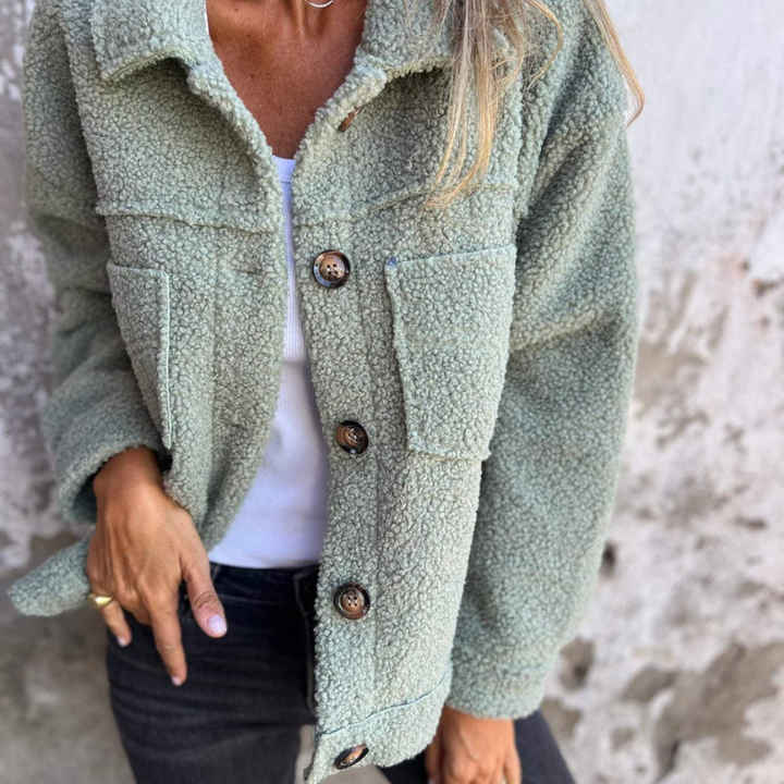 Léviane™ | Veste en sherpa à boutons